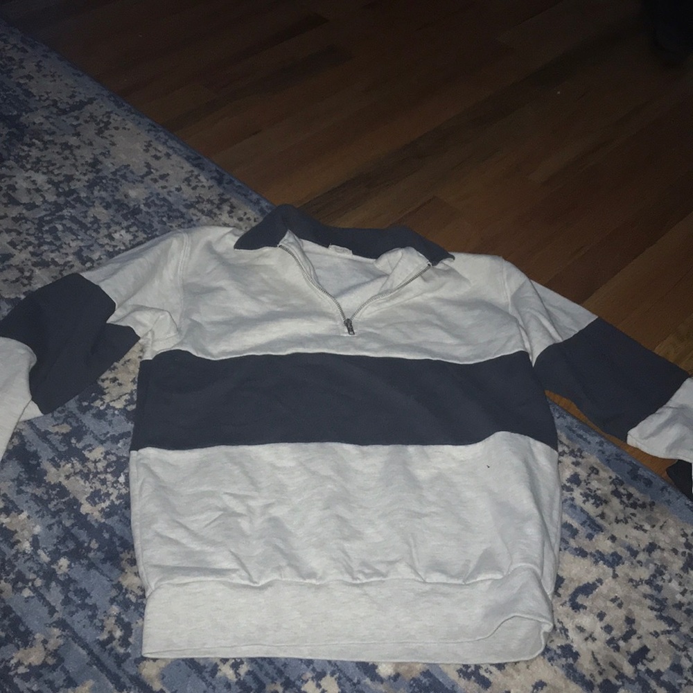 Brandy Melville quarter zip
